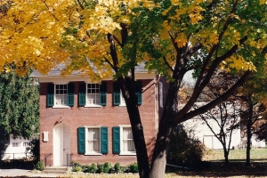 Warren County museum exterior photo