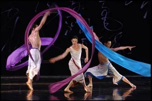 Nai-Ni Chen Dance Company